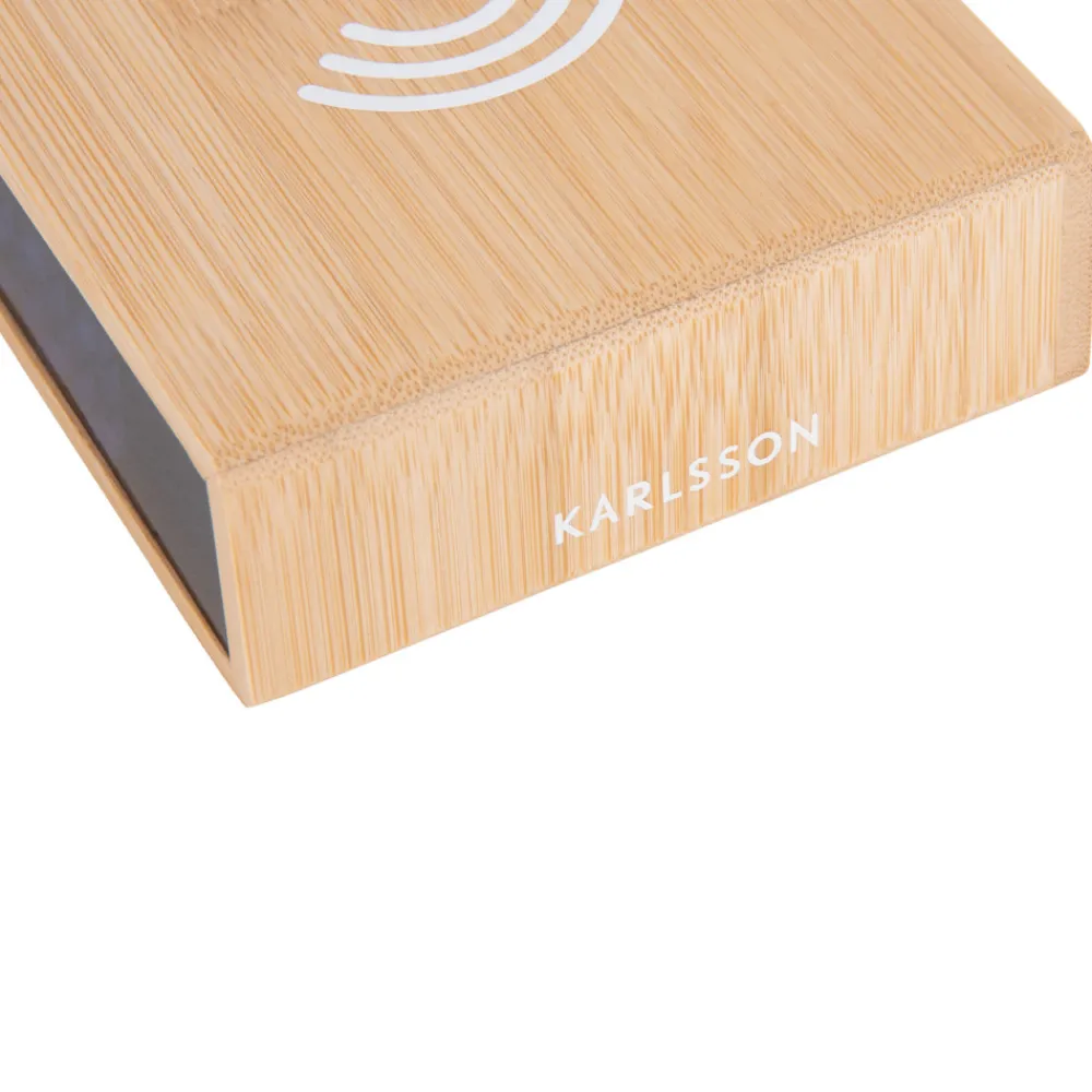 Karlsson FAT Réveil en bois avec chargeur téléphone