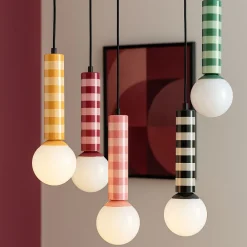 Leitmotiv RAYADO Suspension à motif géométrique