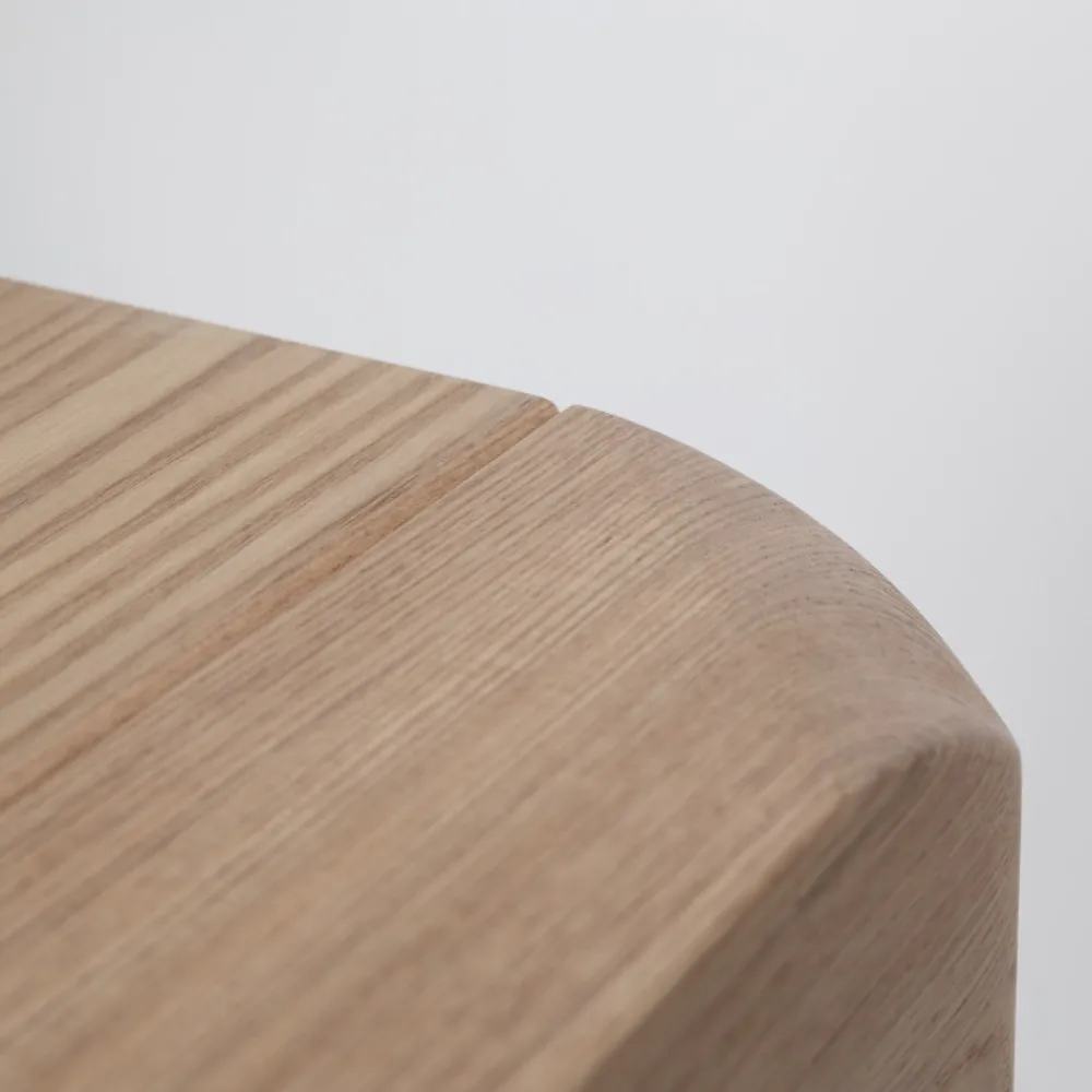 Zuiver STORM Table à manger 8 personnes aux bords arrondis en bois